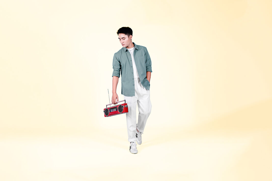 Mạnh Nguyên tung bộ hình mừng sinh nhật khiến fan đứng ngồi không yên