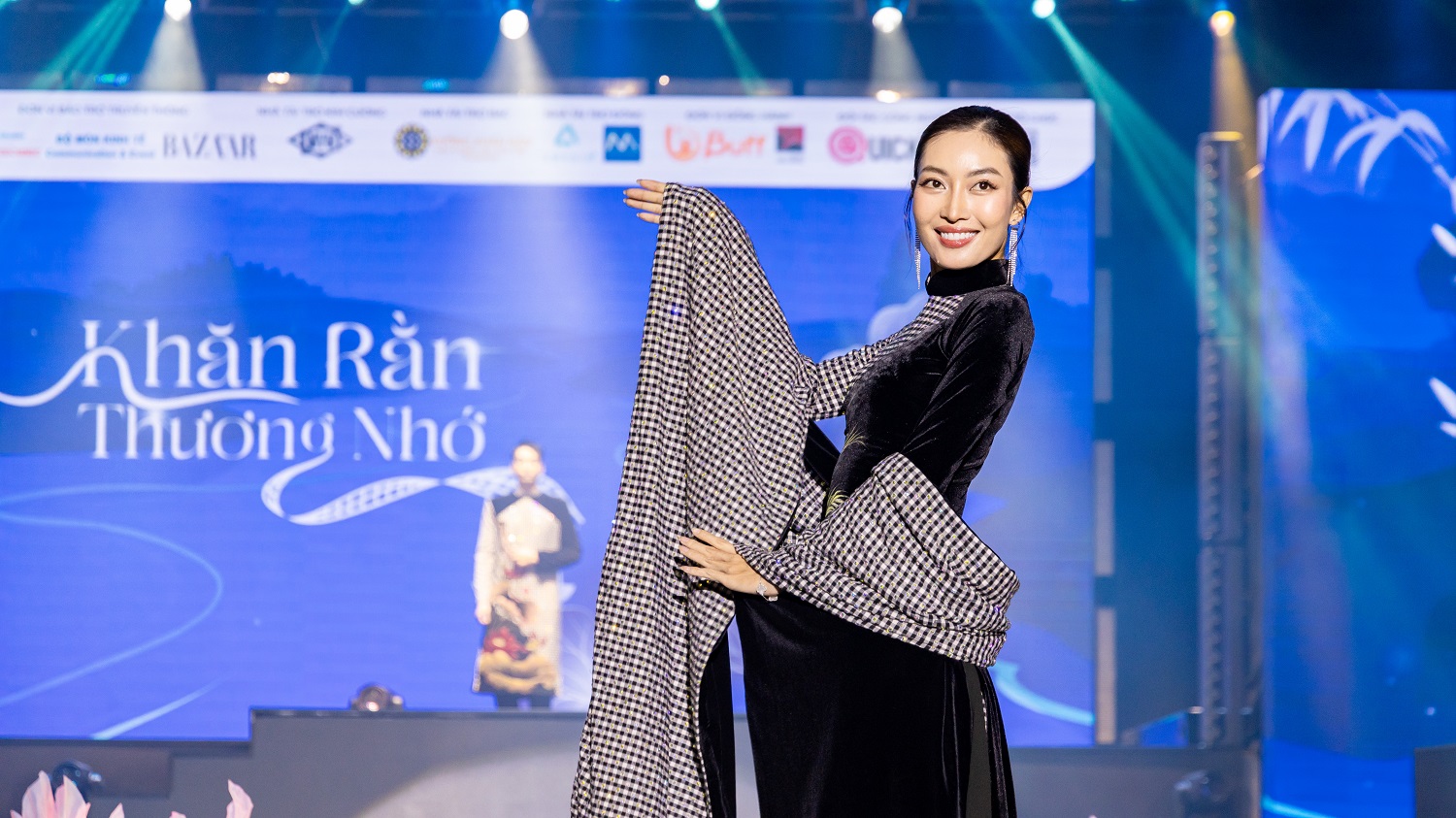 “Khăn rằn thương nhớ” – Hành trình của giới trẻ gìn giữ nét đẹp văn hóa Nam Bộ