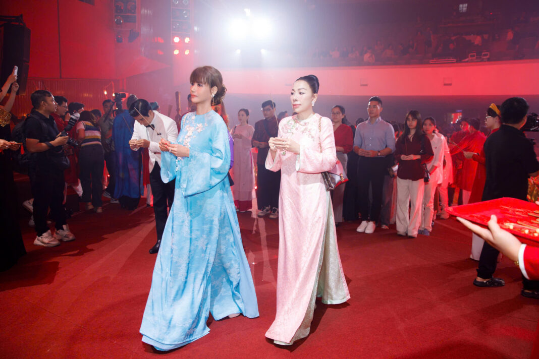 Á hậu – Diễn viên Băng Châu giản dị mà sâu sắc trong hành trình tri ân Tổ nghiệp