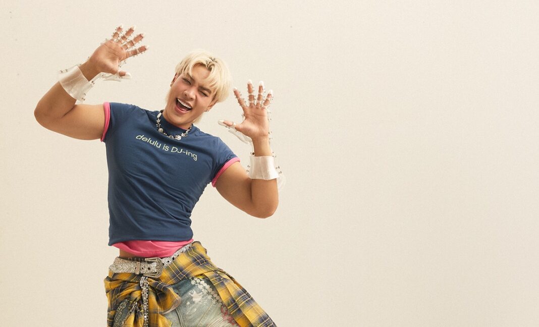 Felix Tiến Quang: “Không bỏ cuộc là điều mình làm được lớn nhất sau gần 10 năm theo nghệ thuật”