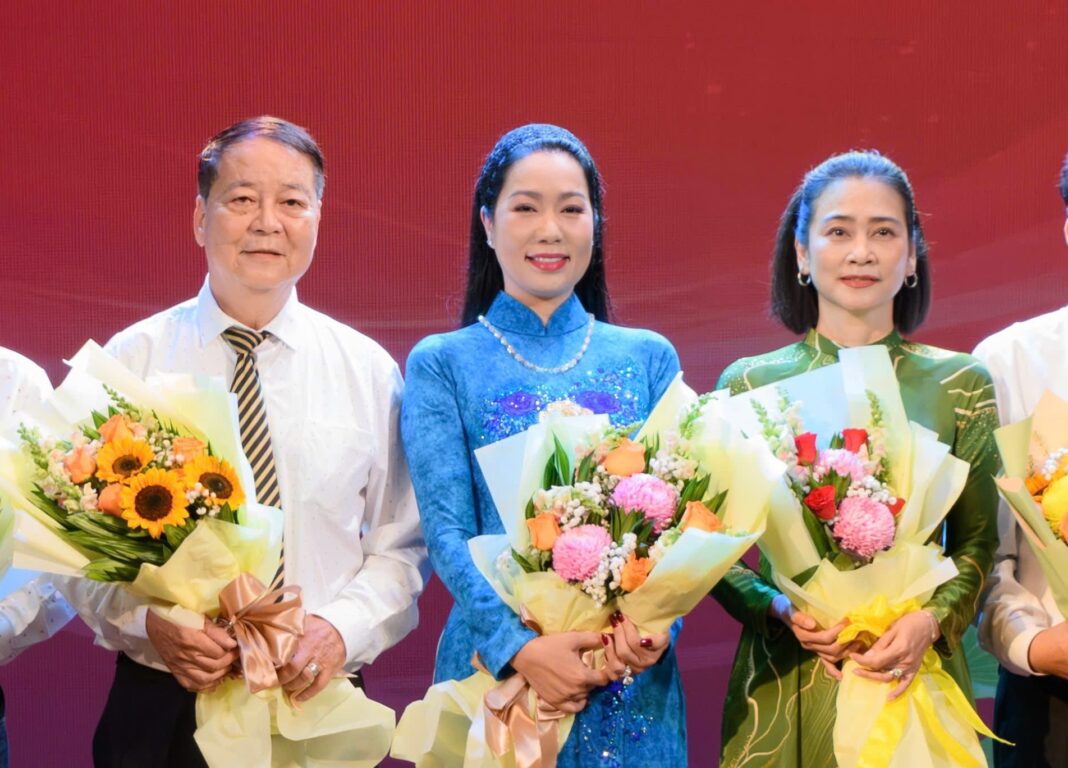 NSND Trịnh Kim Chi giữ cương vị Chủ tịch Hội Sân khấu TP.HCM nhiệm kỳ 2026 – 2031