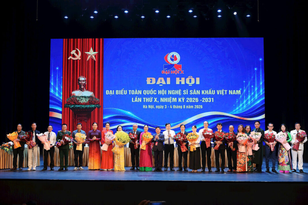 NSND Trịnh Kim Chi nhận chức vụ phó chủ tịch sân khấu Việt Nam 7